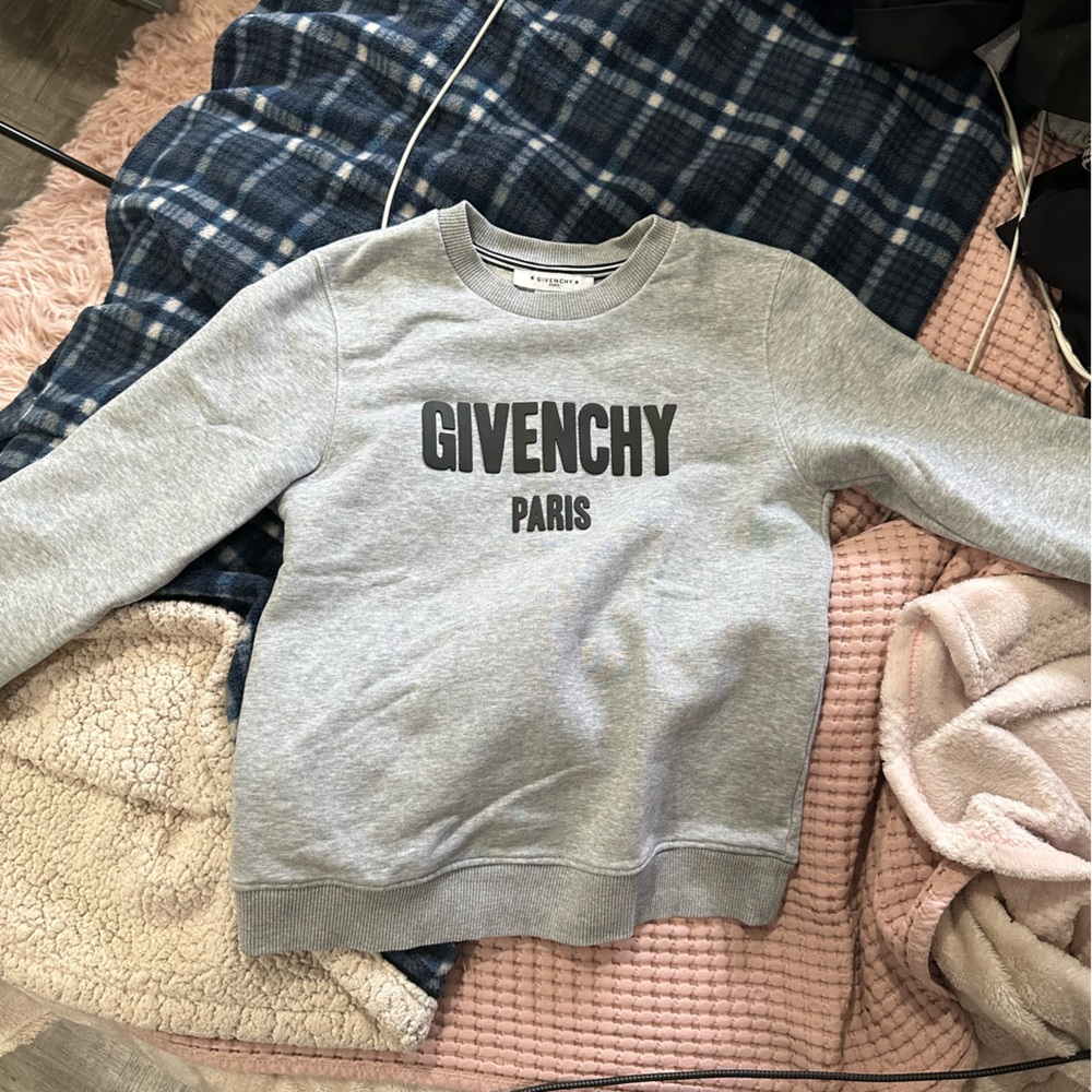givenchy crewneck